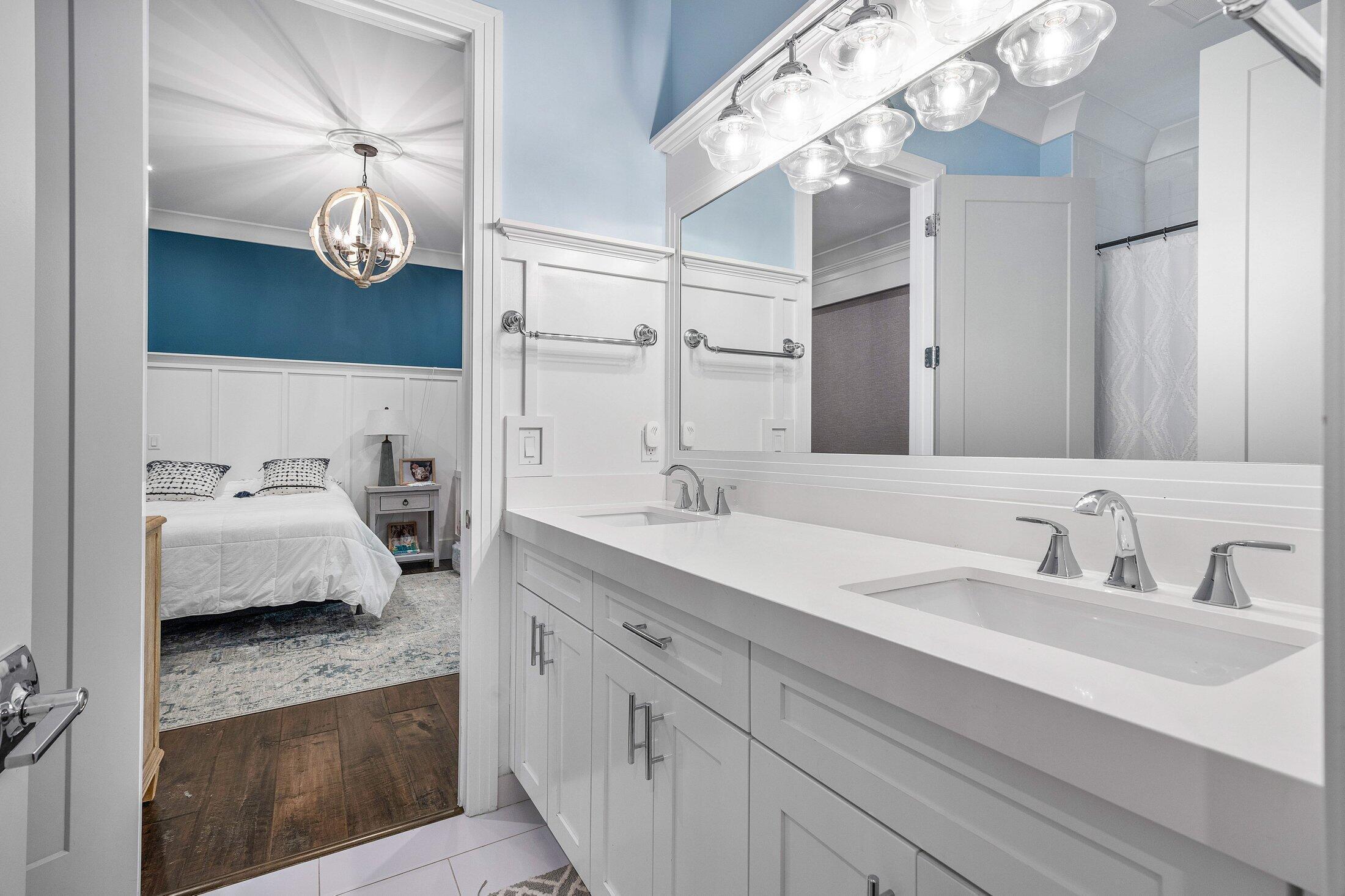 COLLEGE PARK - Residential Lease