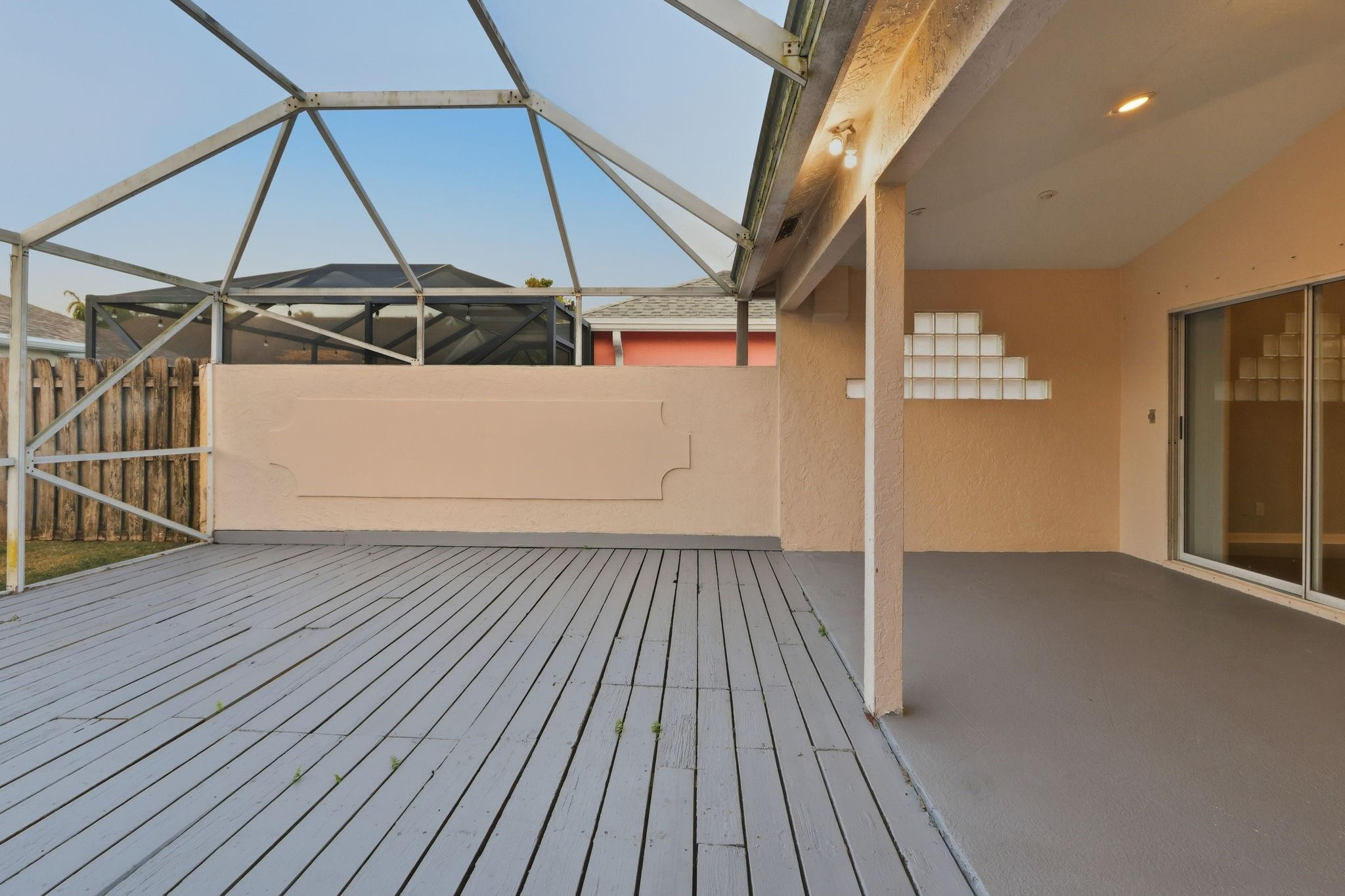 Emerald Forest 02 - Residential