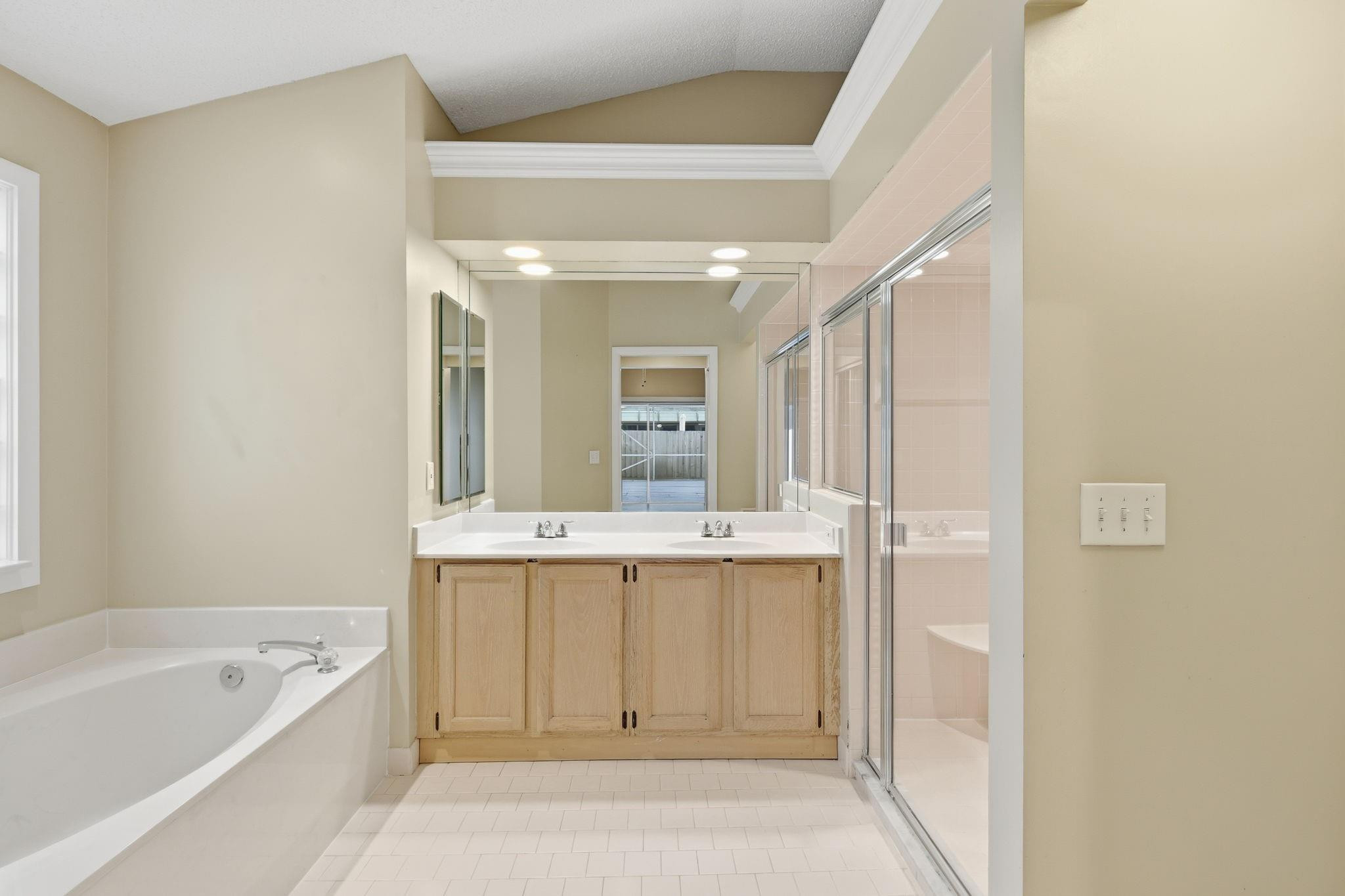 Emerald Forest 02 - Residential