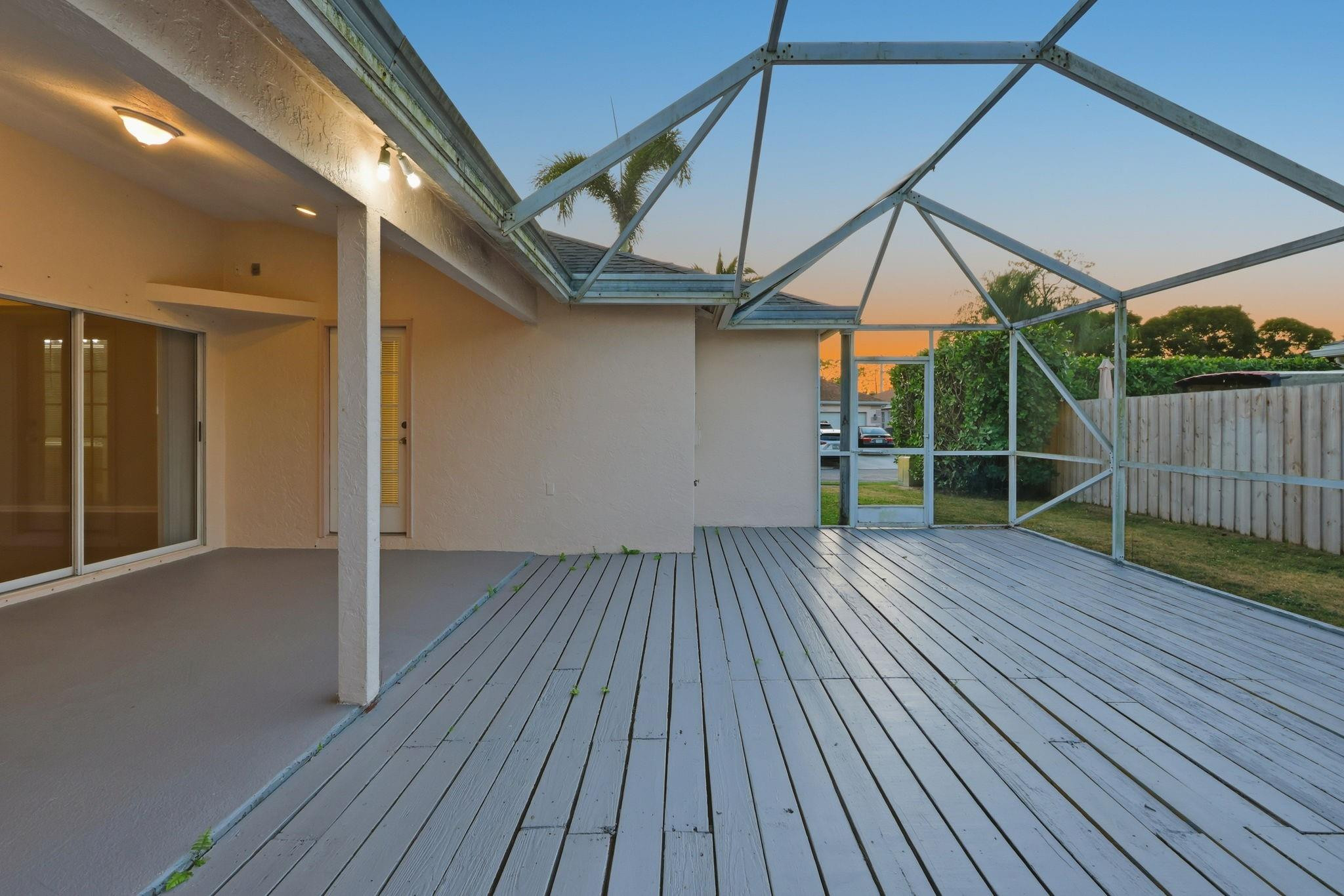 Emerald Forest 02 - Residential