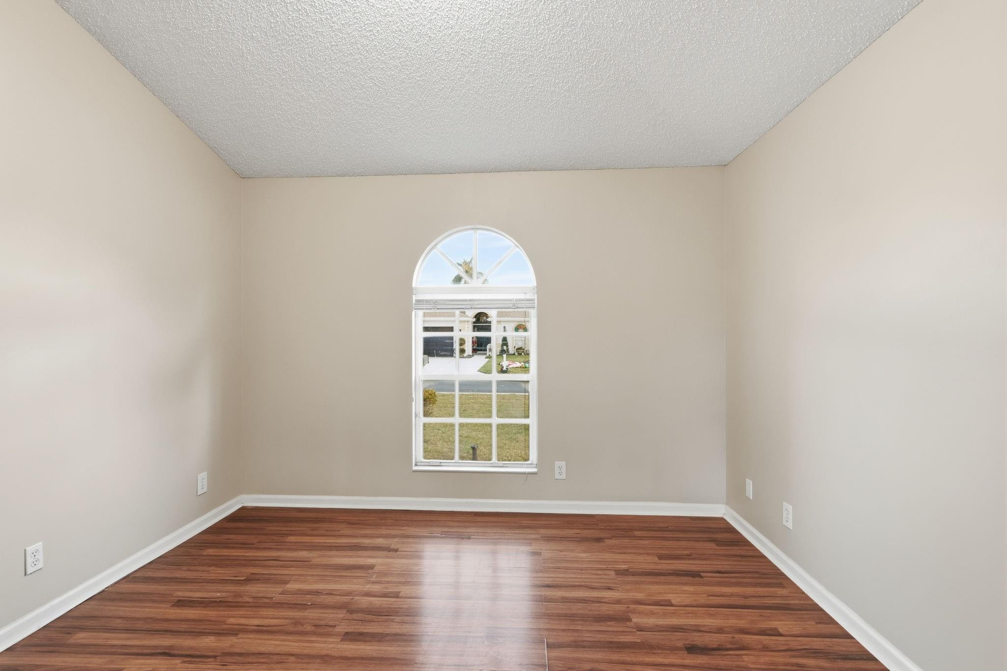 Emerald Forest 02 - Residential