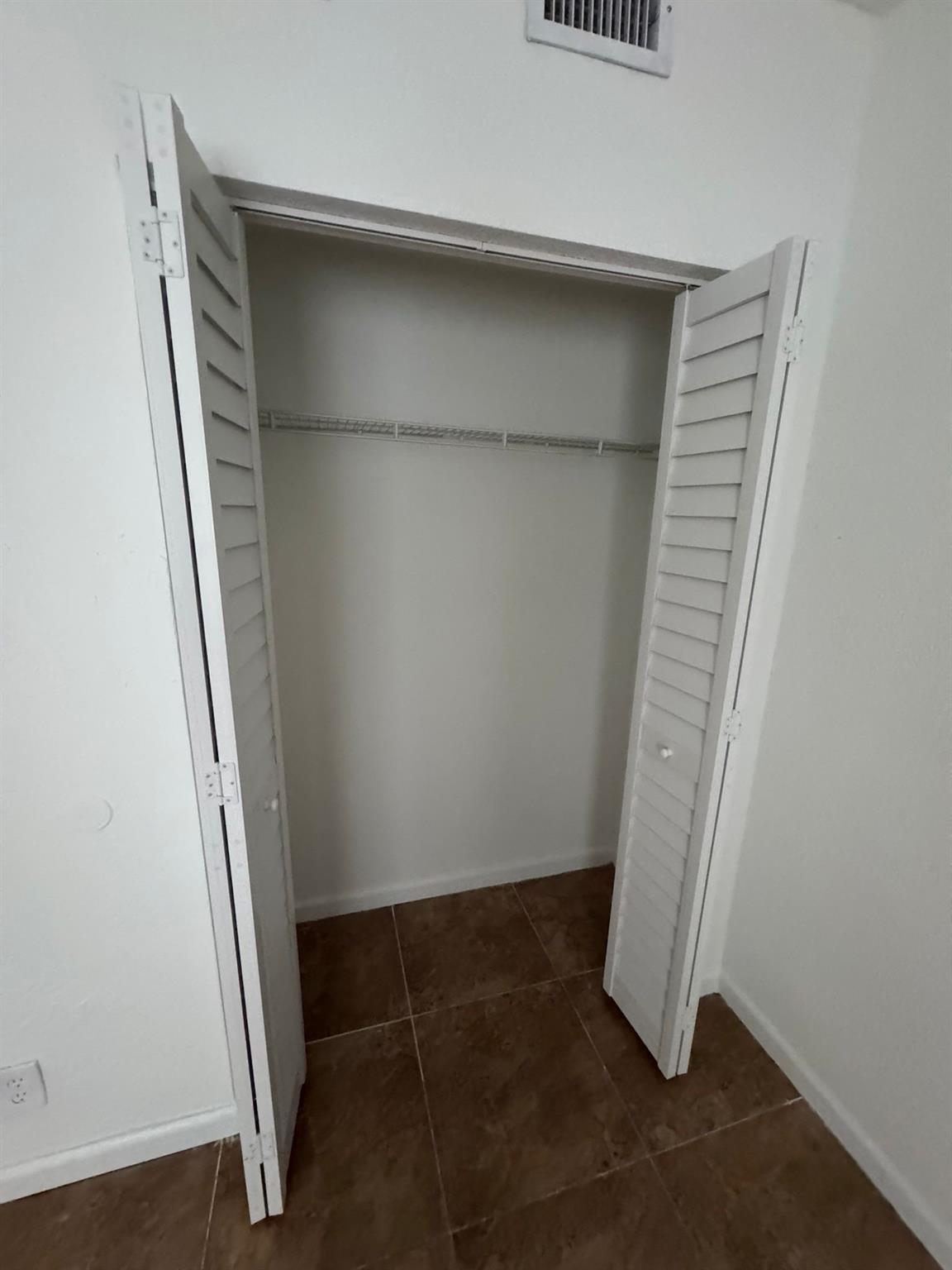 Belvedere Isles Condo 01 - Residential Lease