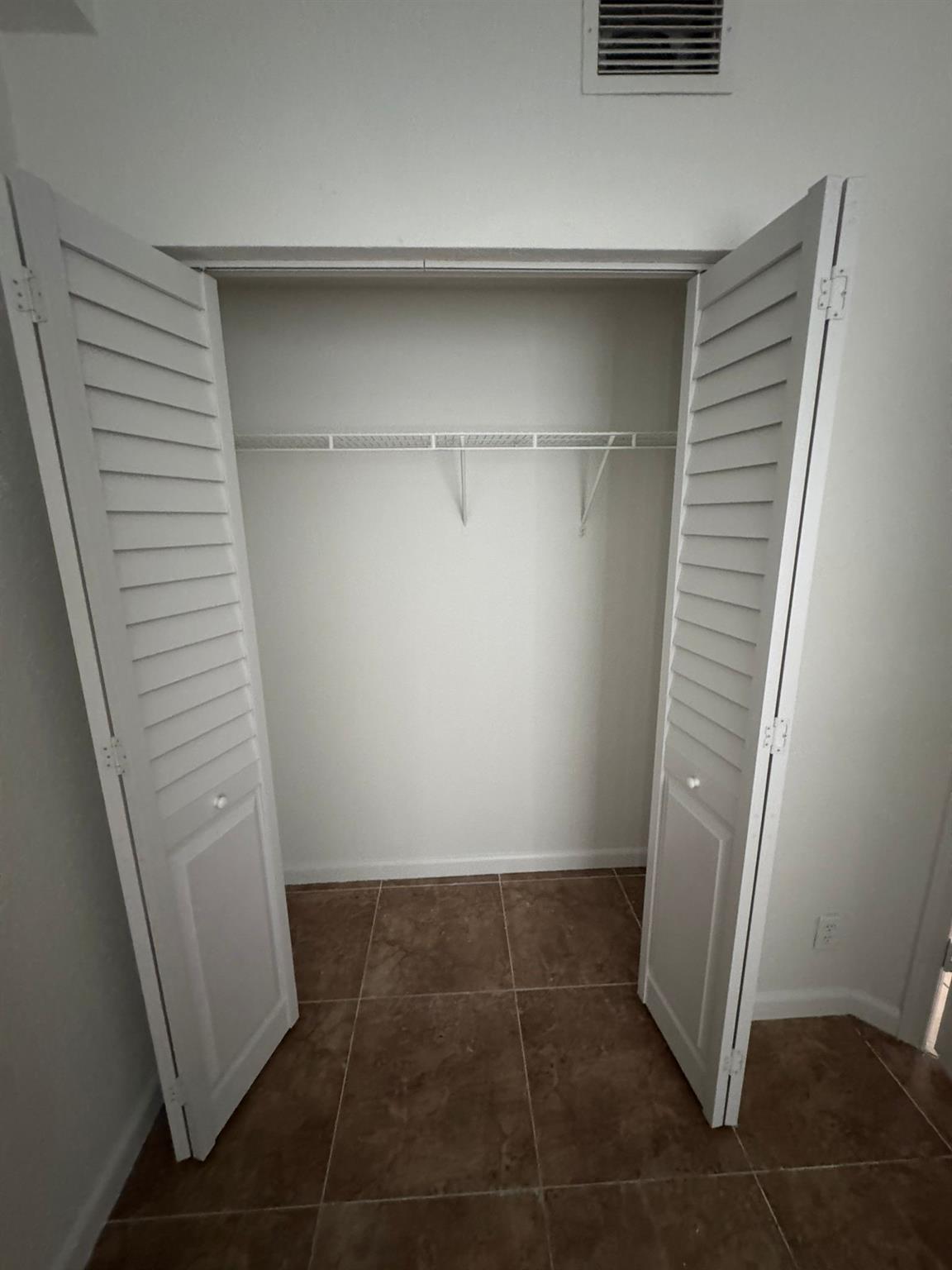 Belvedere Isles Condo 01 - Residential Lease