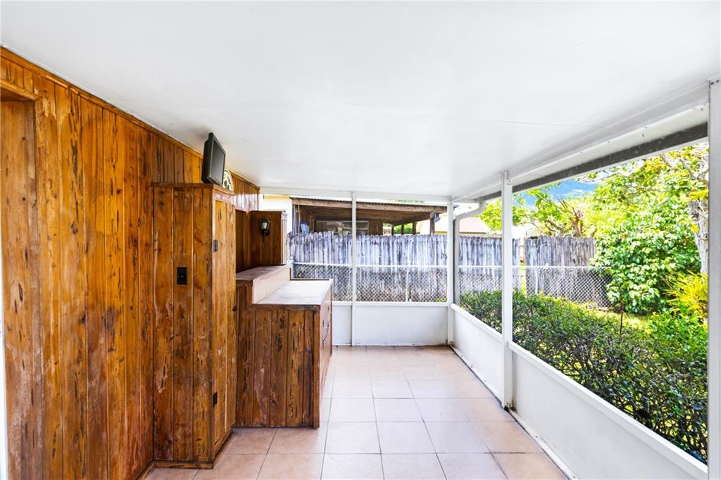 North Andrews Terrace 32- - Residential
