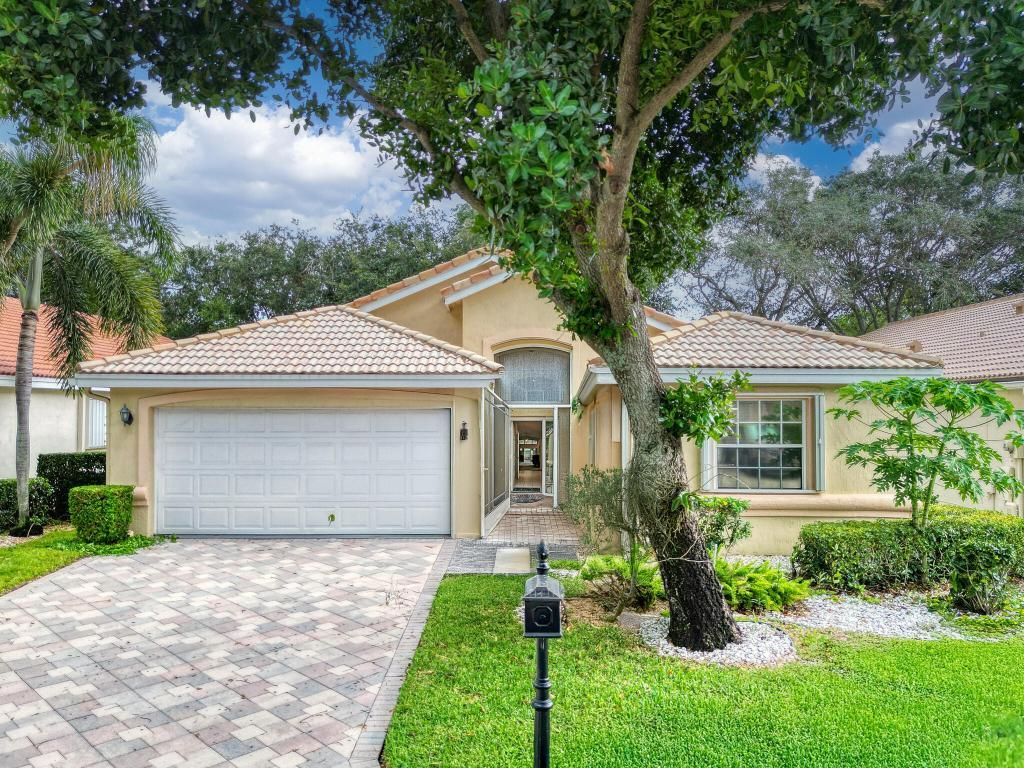 Photo of 12072 Tevere Drive, Boynton Beach, FL 33437 (MLS # R11109734)