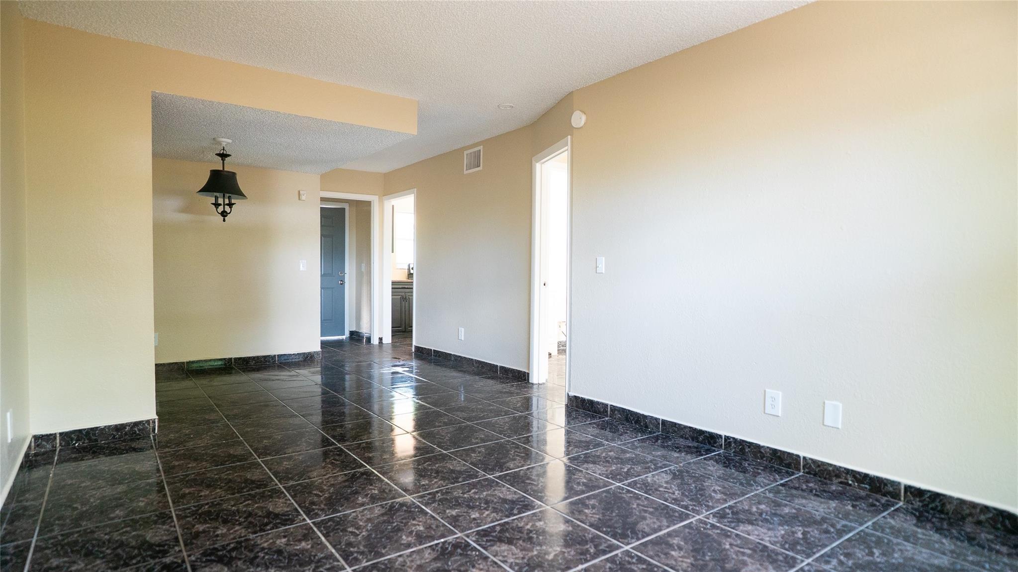 LAKE WORTH TOWN OF - Residential Lease