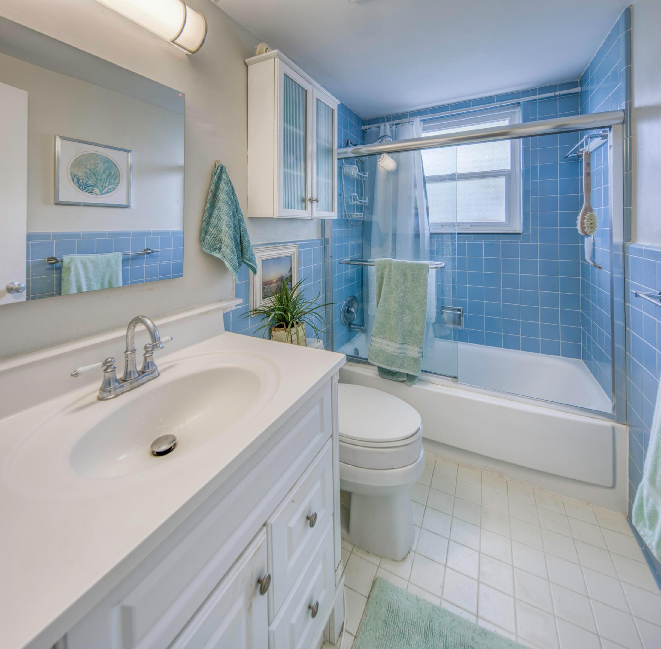 PALMBEACHER APTS INC - Residential