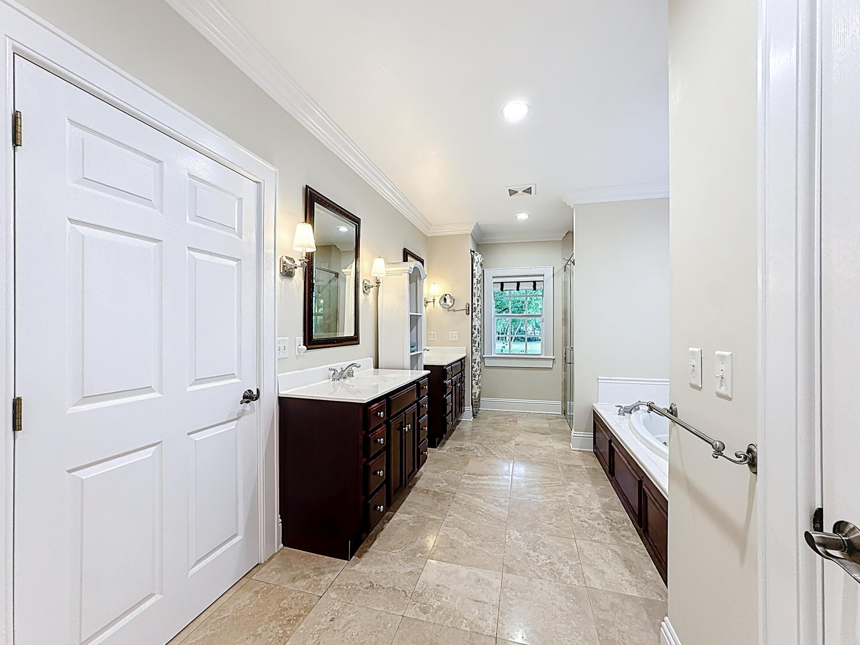 TRAILS END - Residential