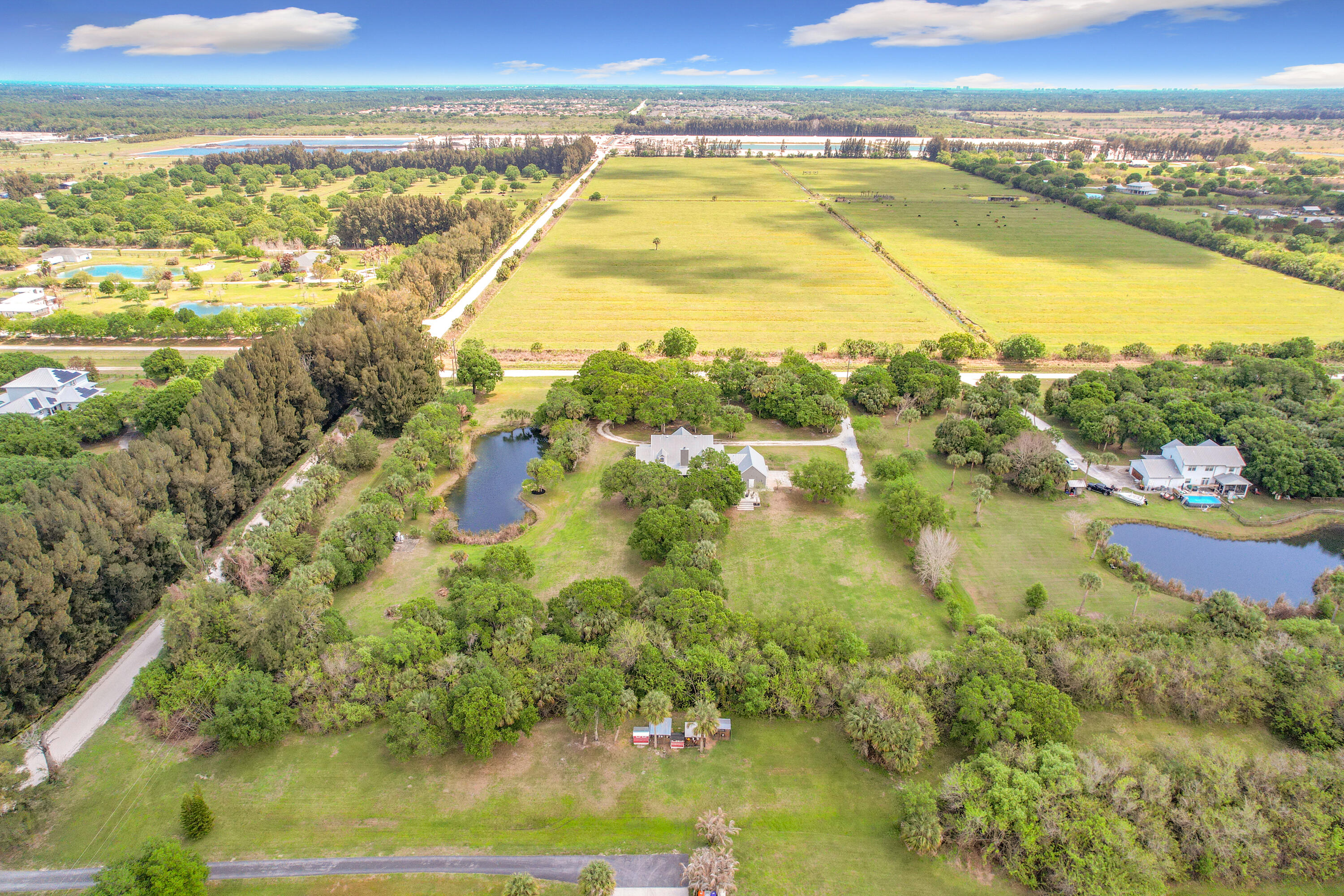 TRAILS END - Residential