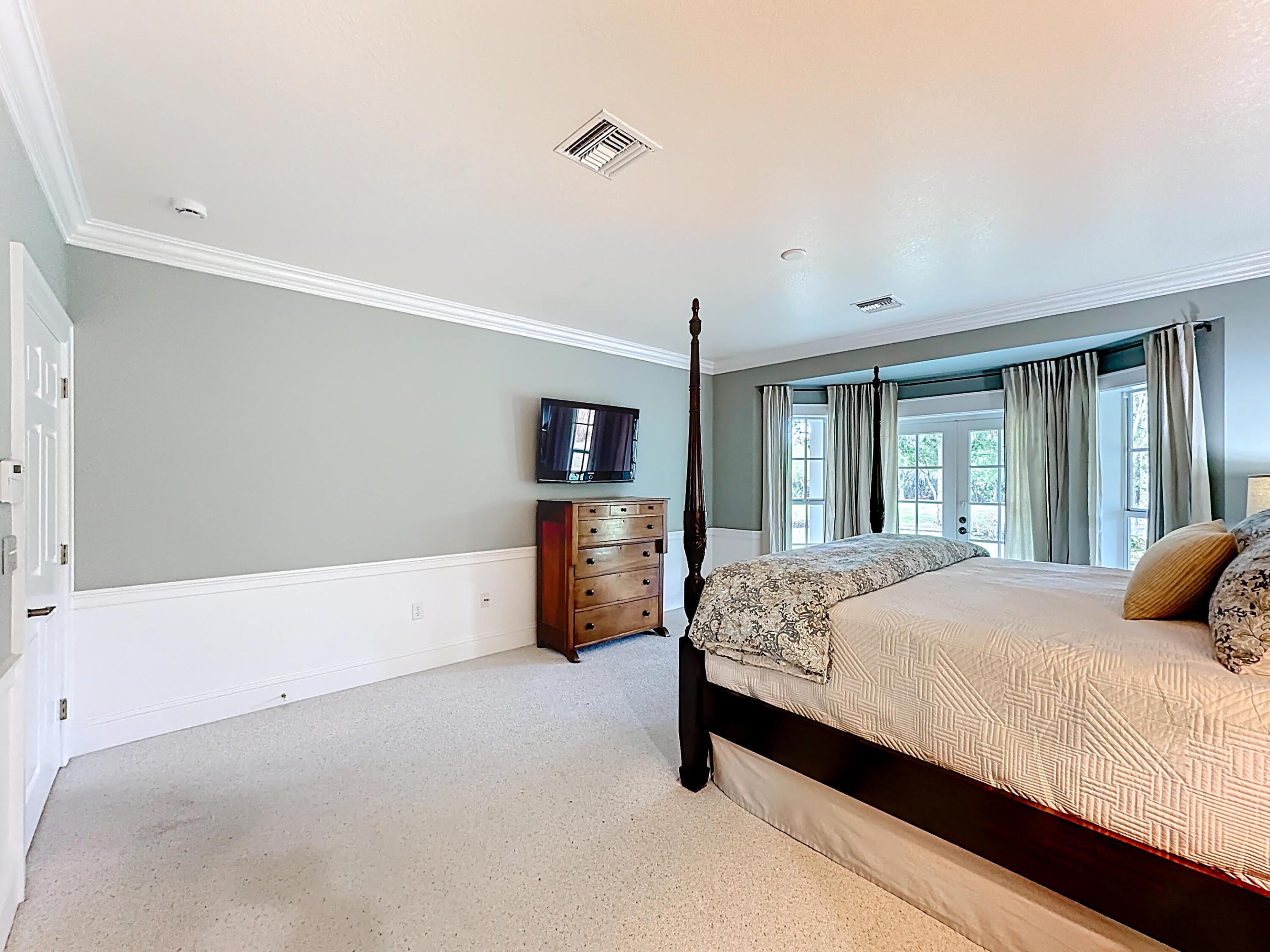 TRAILS END - Residential