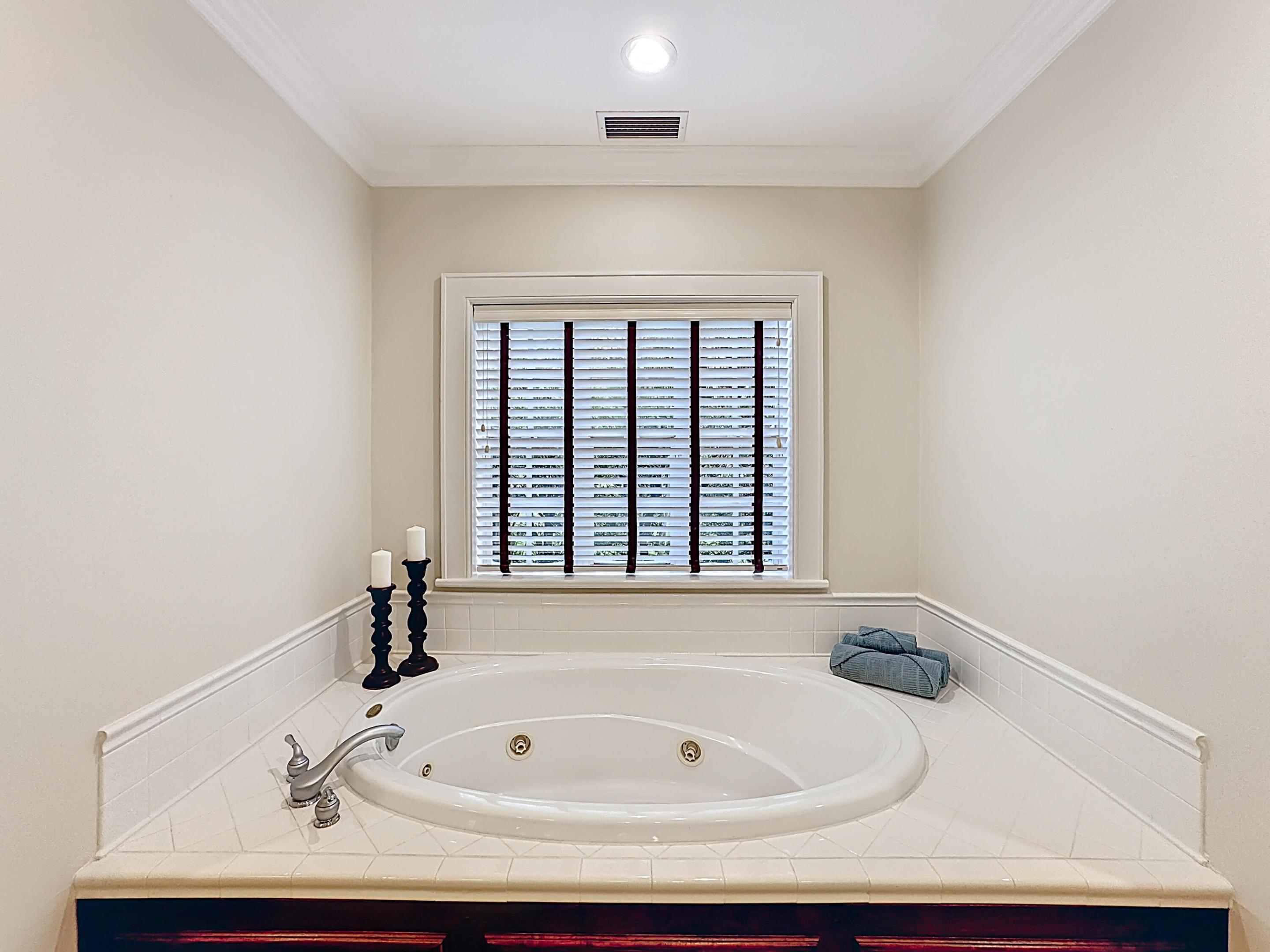 TRAILS END - Residential