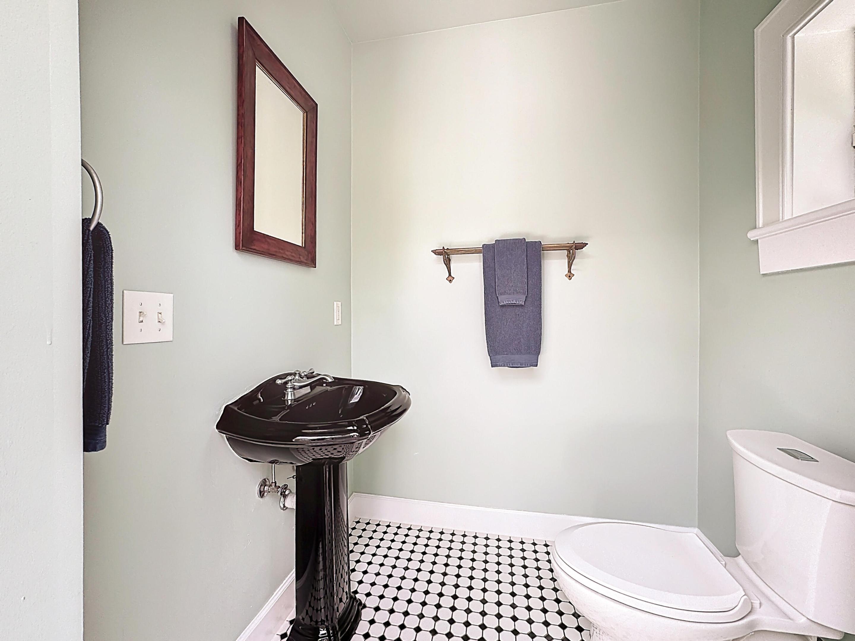 TRAILS END - Residential