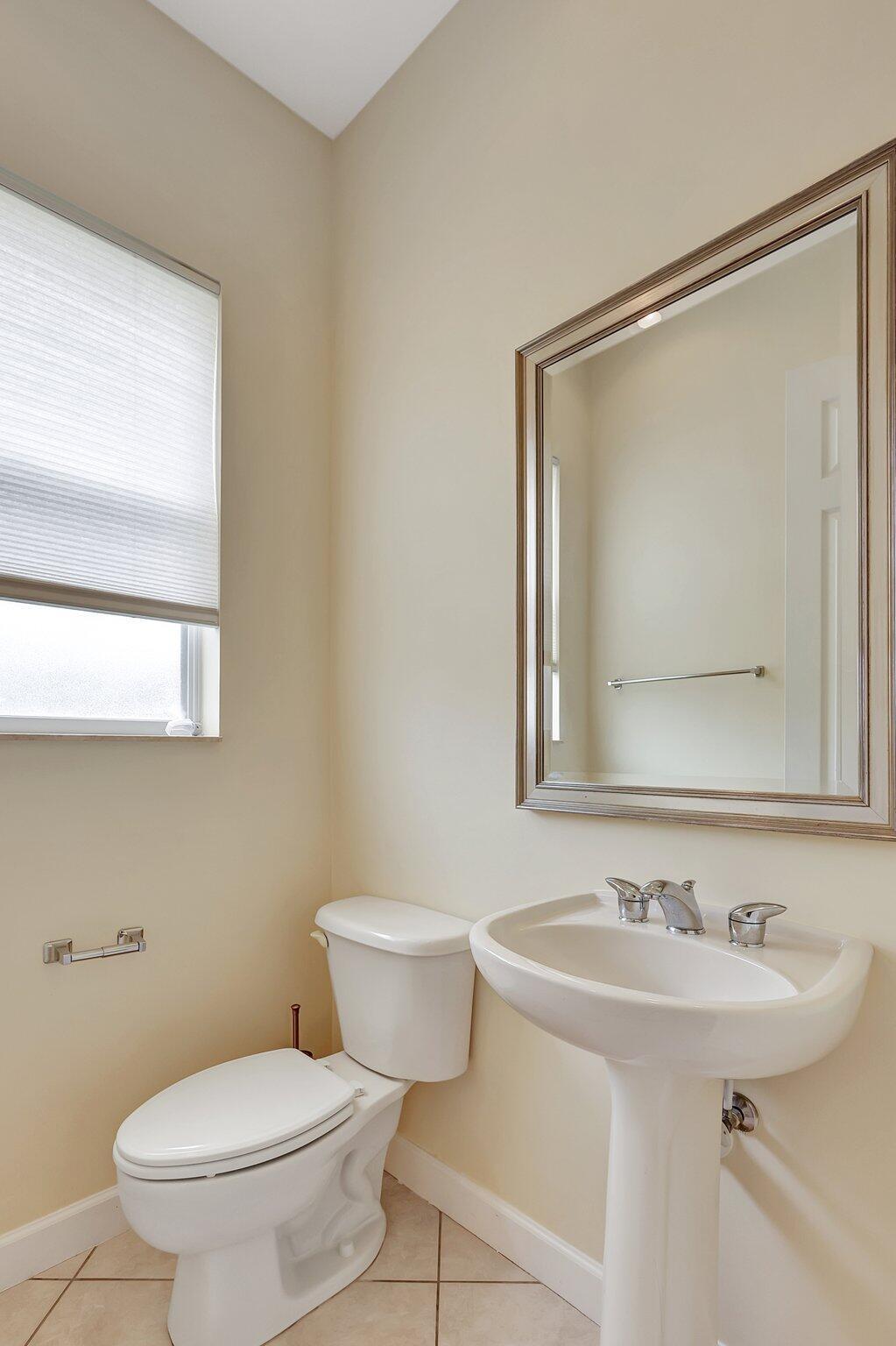 MAIDSTONE - Residential Lease