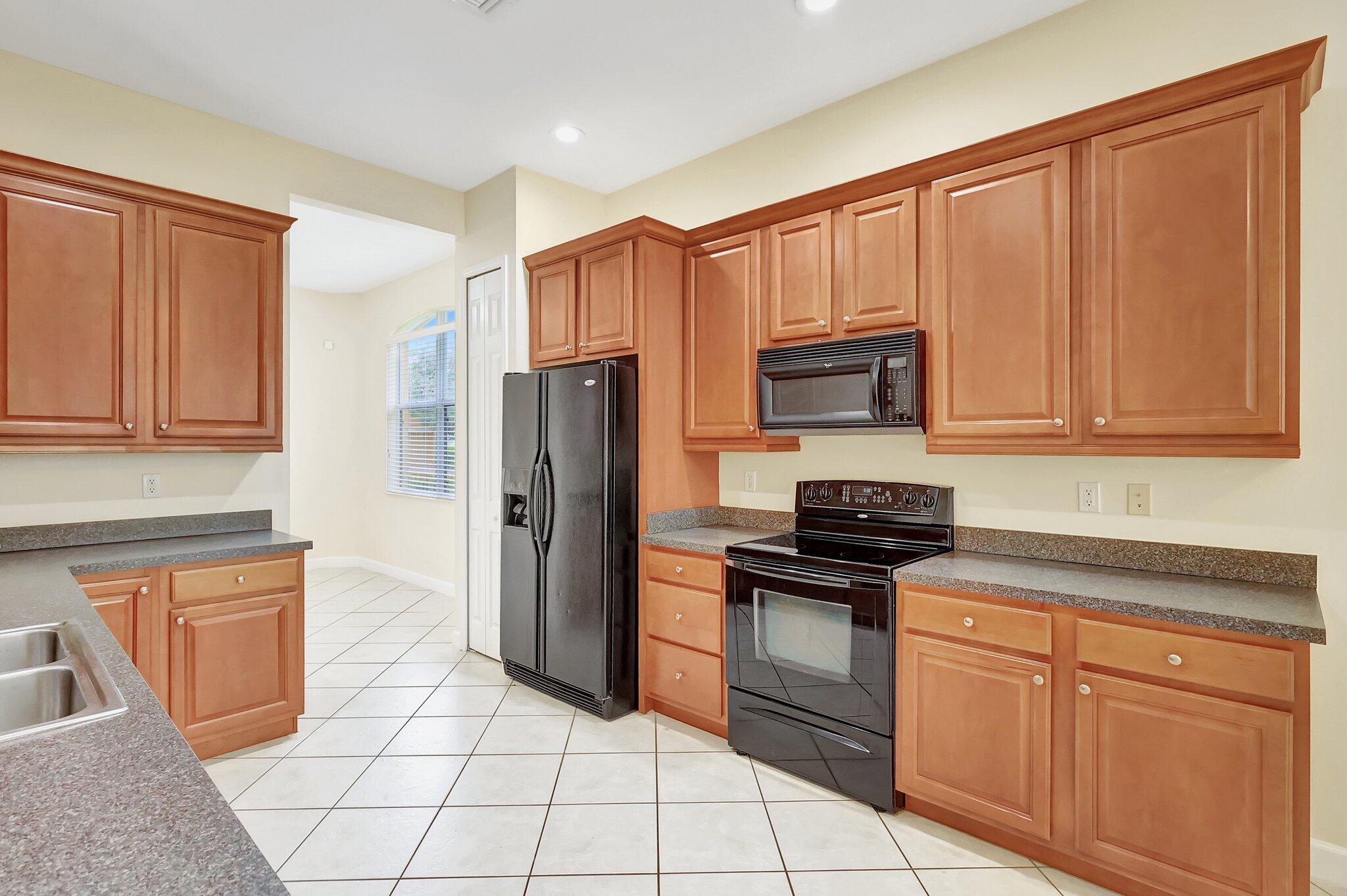 MAIDSTONE - Residential Lease