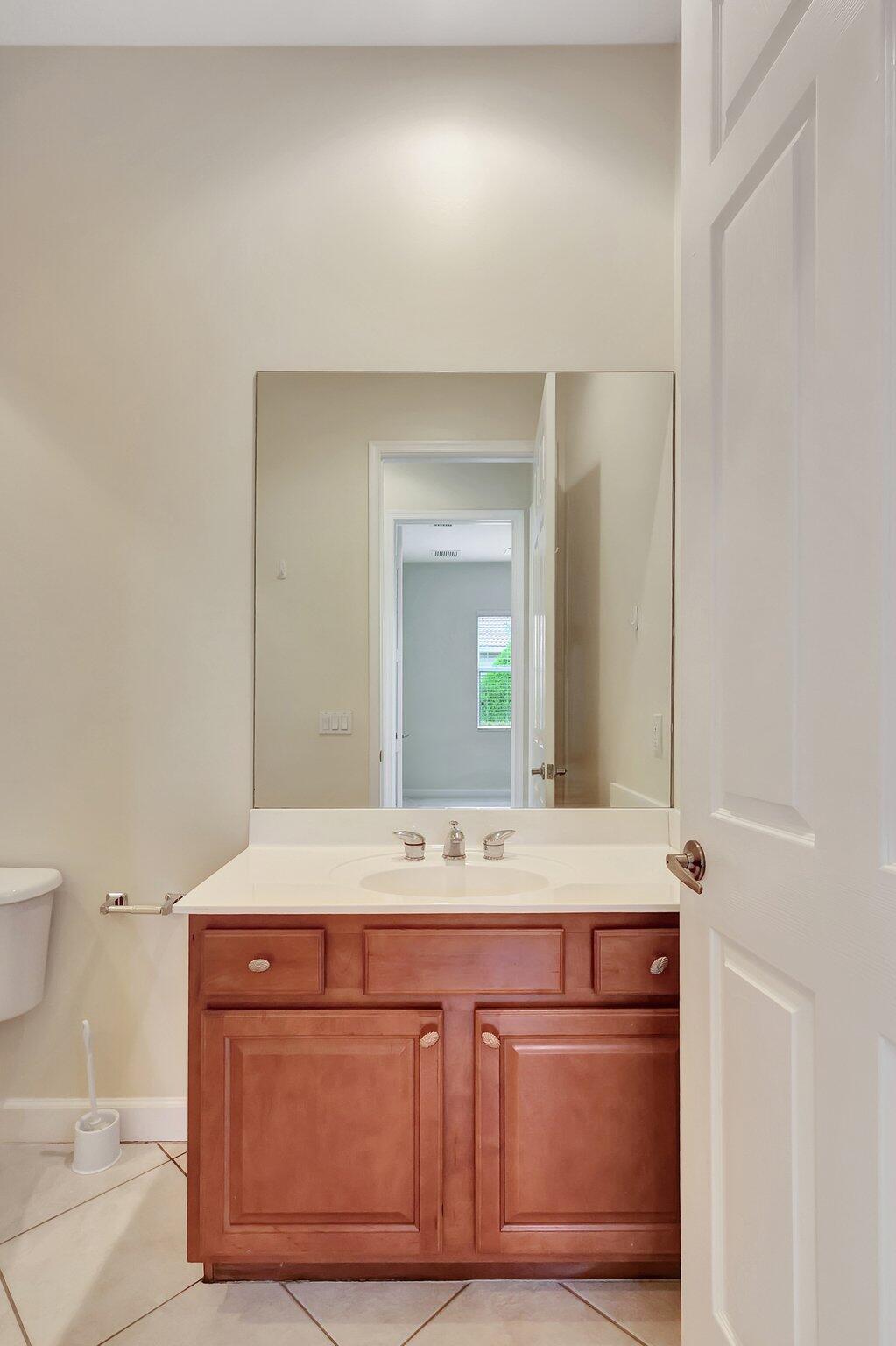 MAIDSTONE - Residential Lease