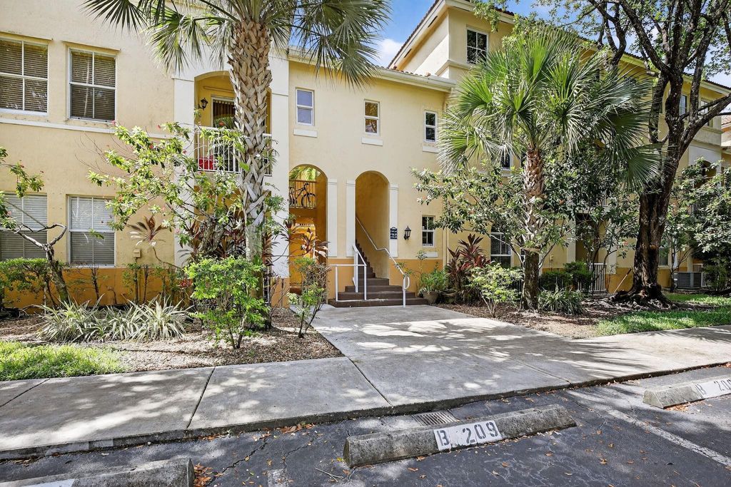 Photo of 110 Jacaranda Country Club Drive #104, Plantation, FL 33324 (MLS # F10523988)