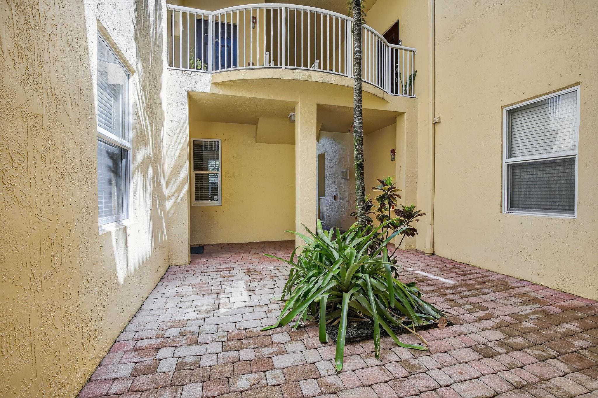 110 Jacaranda Country Club Dr 104