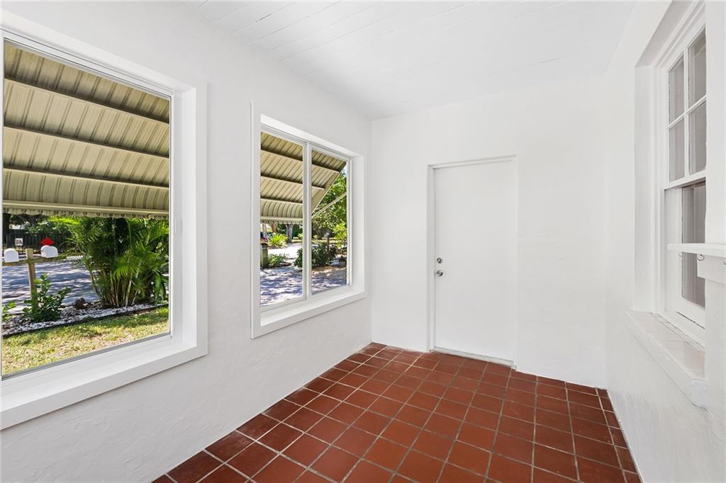 Aldens Sub Lts 1, 2 Blk 6 - Residential Lease