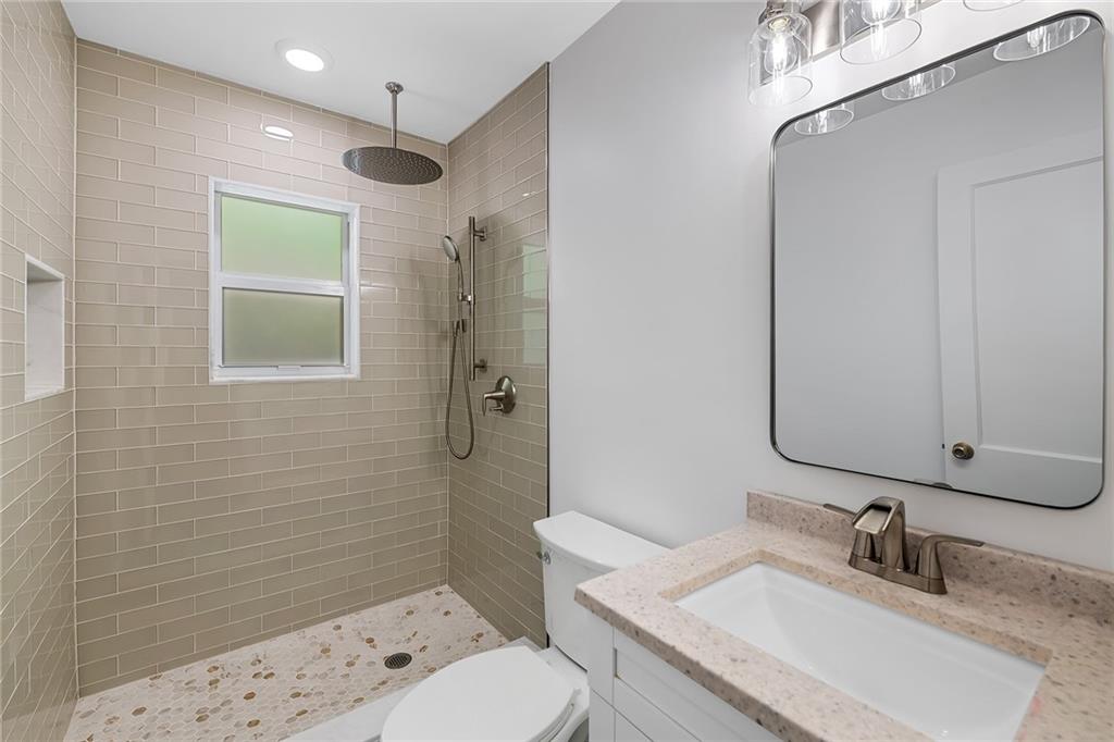 Aldens Sub Lts 1, 2 Blk 6 - Residential Lease