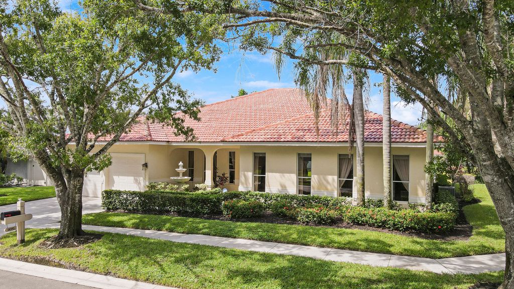 Photo of 18951 Painted Leaf Court, Jupiter, FL 33458 (MLS # R11164953)