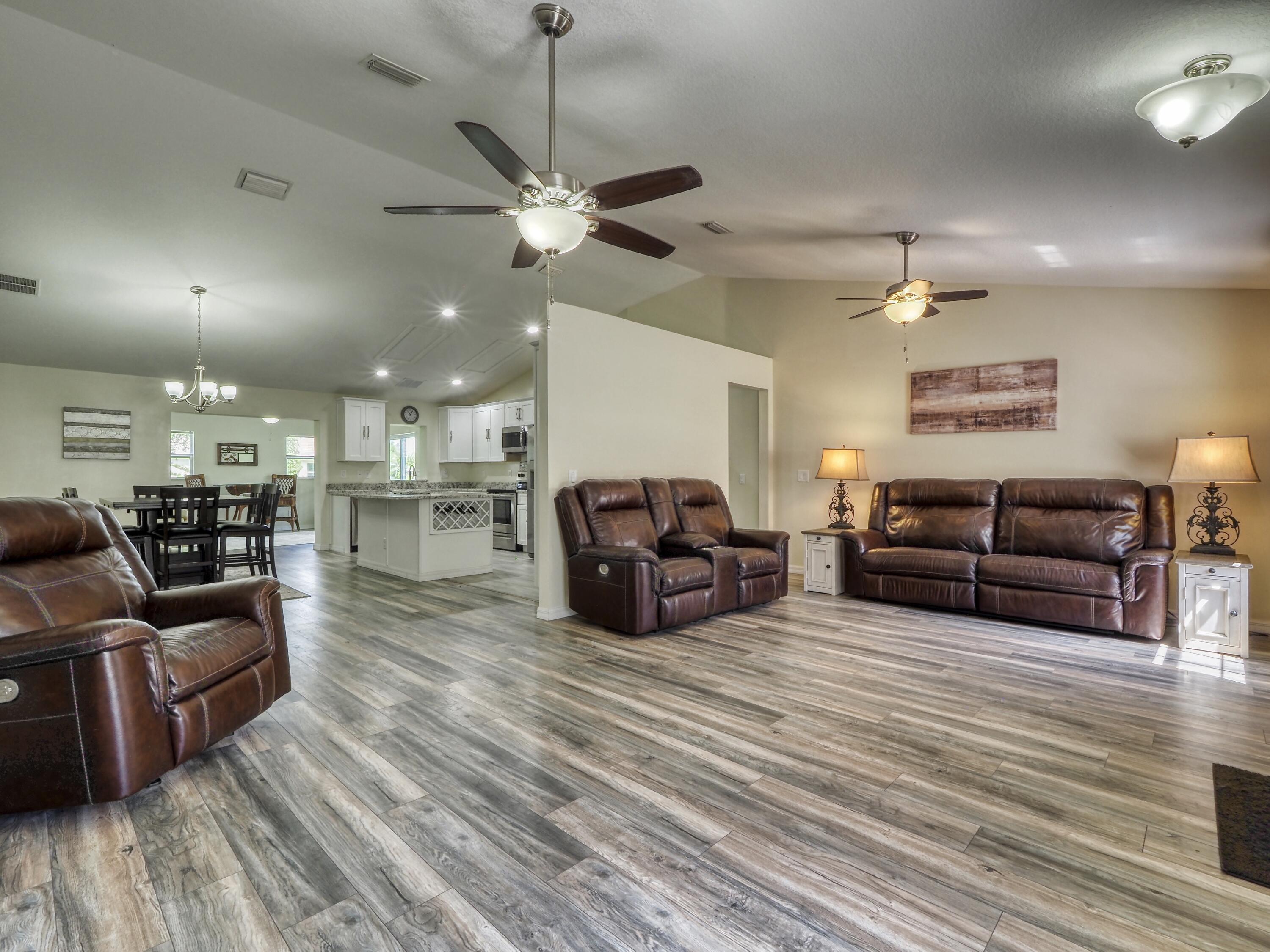 PORT ST LUCIE SECTION 34 - Residential