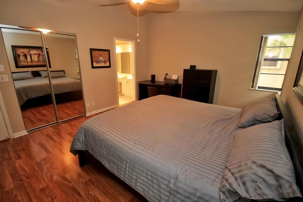 PALM SHORE /WINDWARD PALM - Residential