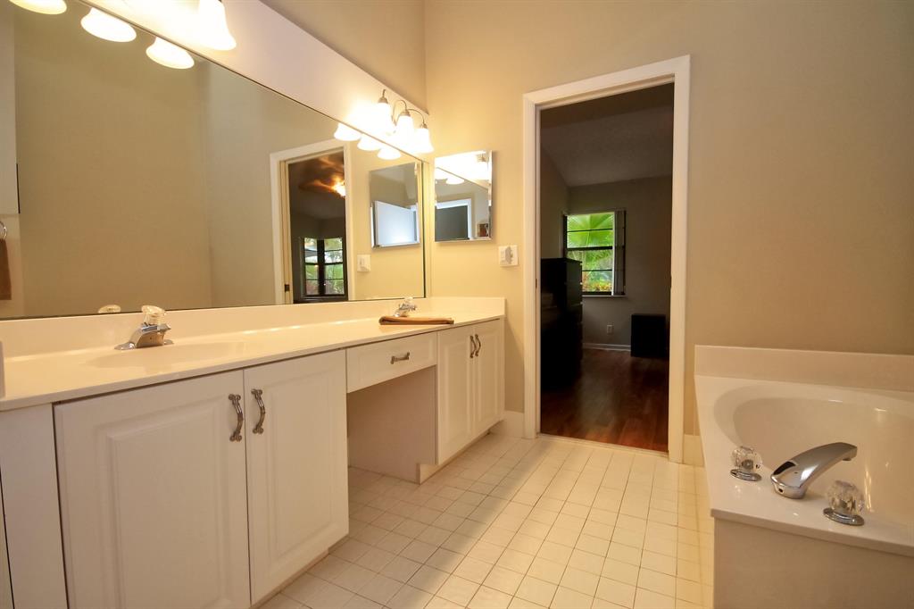 PALM SHORE /WINDWARD PALM - Residential