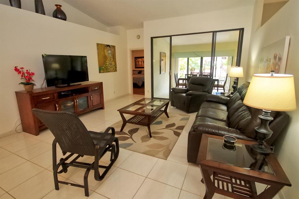 PALM SHORE /WINDWARD PALM - Residential