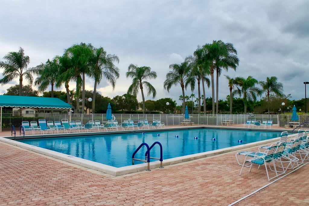 PALM SHORE /WINDWARD PALM - Residential