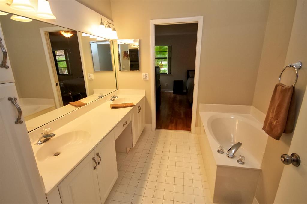 PALM SHORE /WINDWARD PALM - Residential