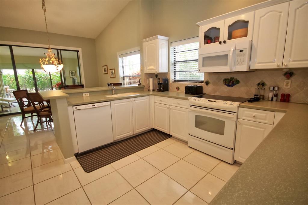 PALM SHORE /WINDWARD PALM - Residential