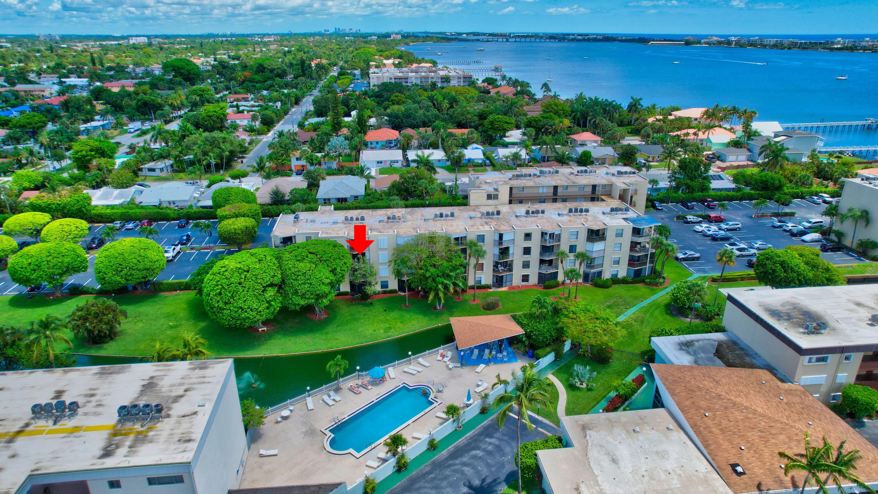 HIDDEN HARBOUR OF THE PALM BEACHES CONDO - Residential