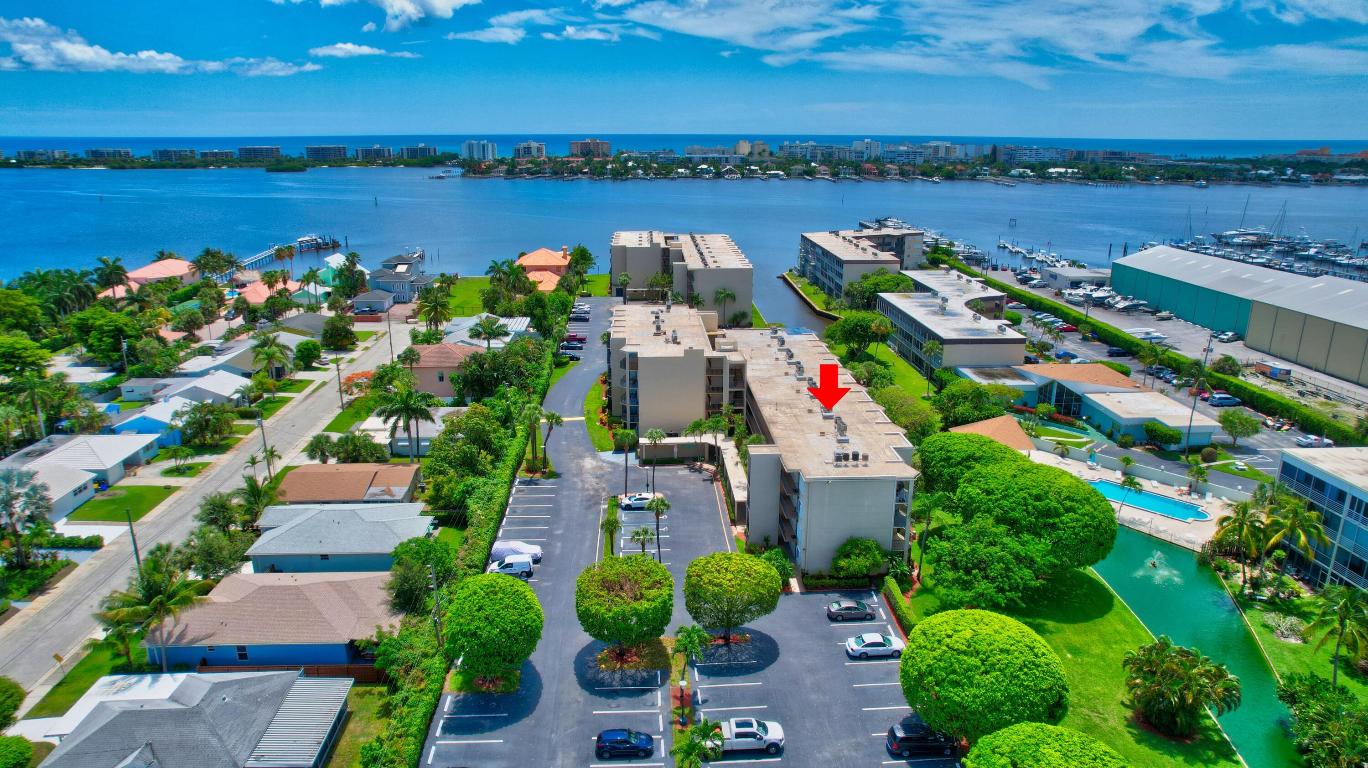 HIDDEN HARBOUR OF THE PALM BEACHES CONDO - Residential