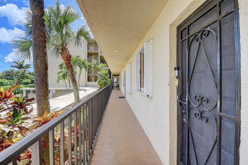 Photo of 890 N Federal Highway #206, Lantana, FL 33462 (MLS # R11088893)