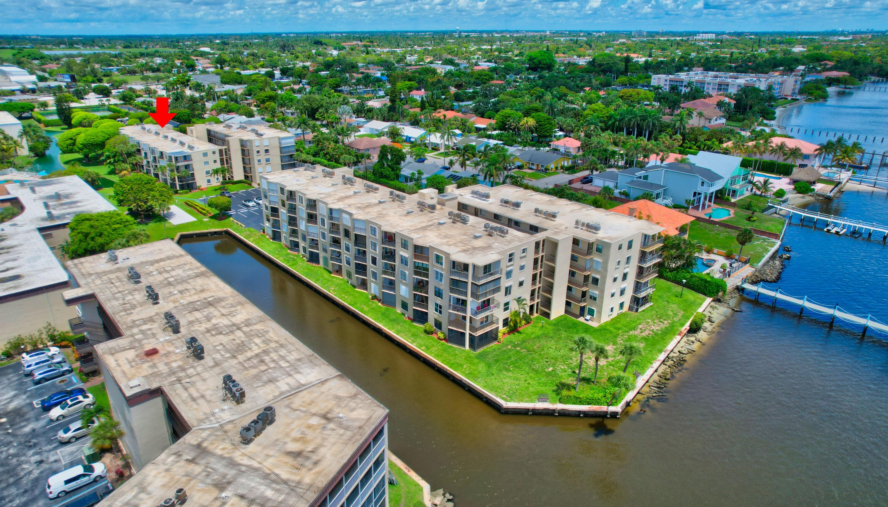 HIDDEN HARBOUR OF THE PALM BEACHES CONDO - Residential
