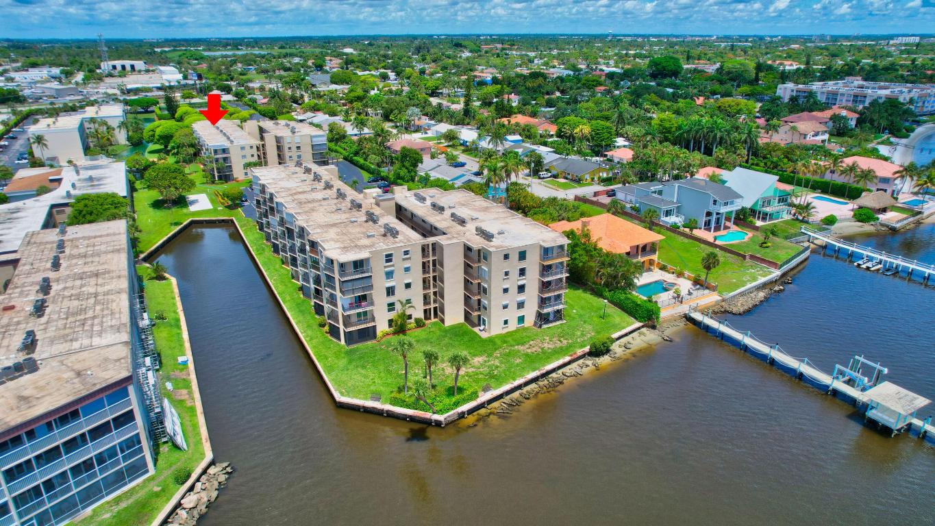 HIDDEN HARBOUR OF THE PALM BEACHES CONDO - Residential
