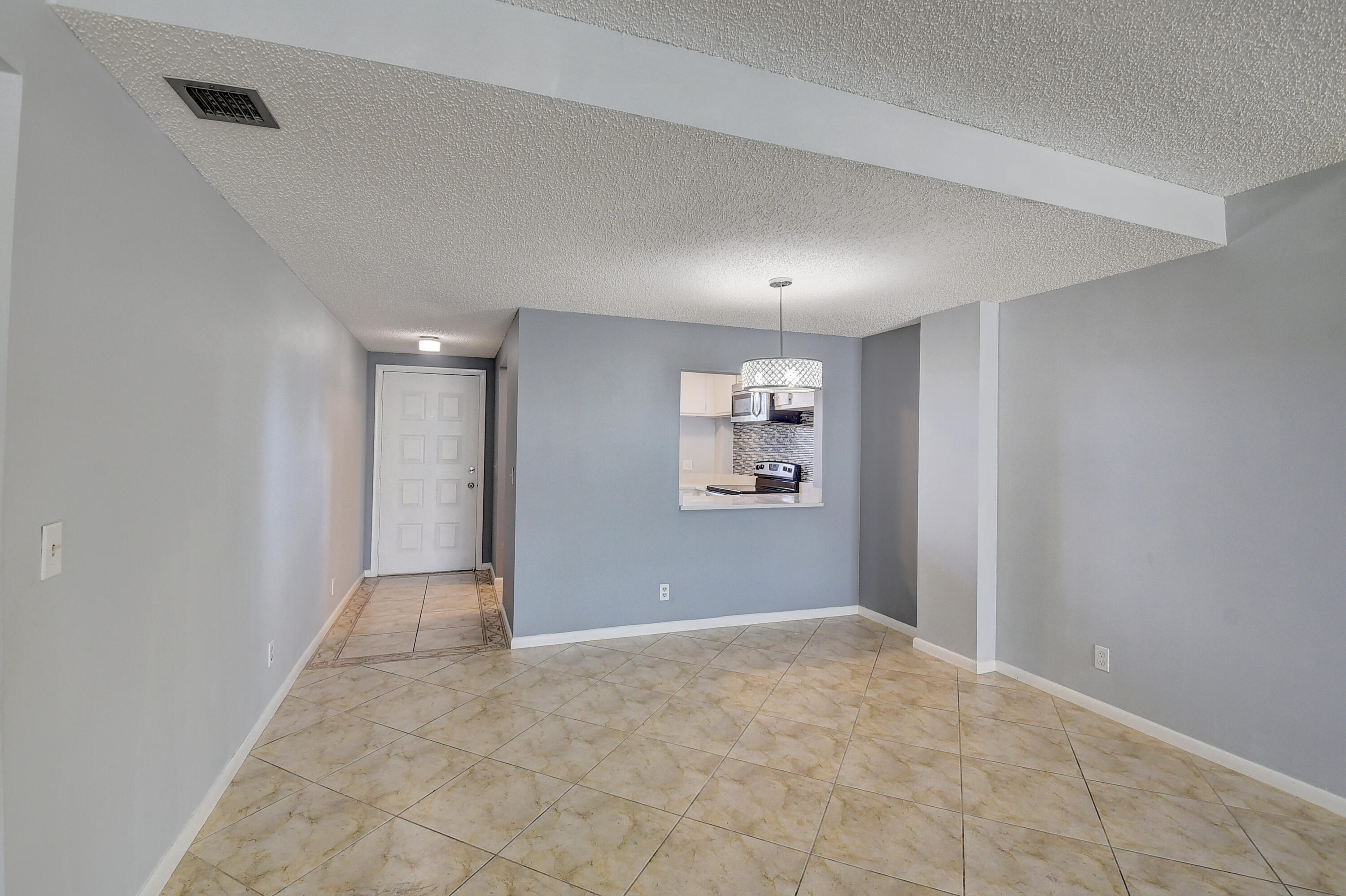 HIDDEN HARBOUR OF THE PALM BEACHES CONDO - Residential