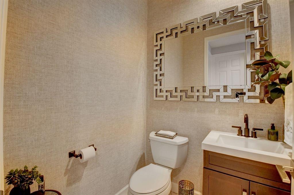 HAMILTON PLACE - Residential