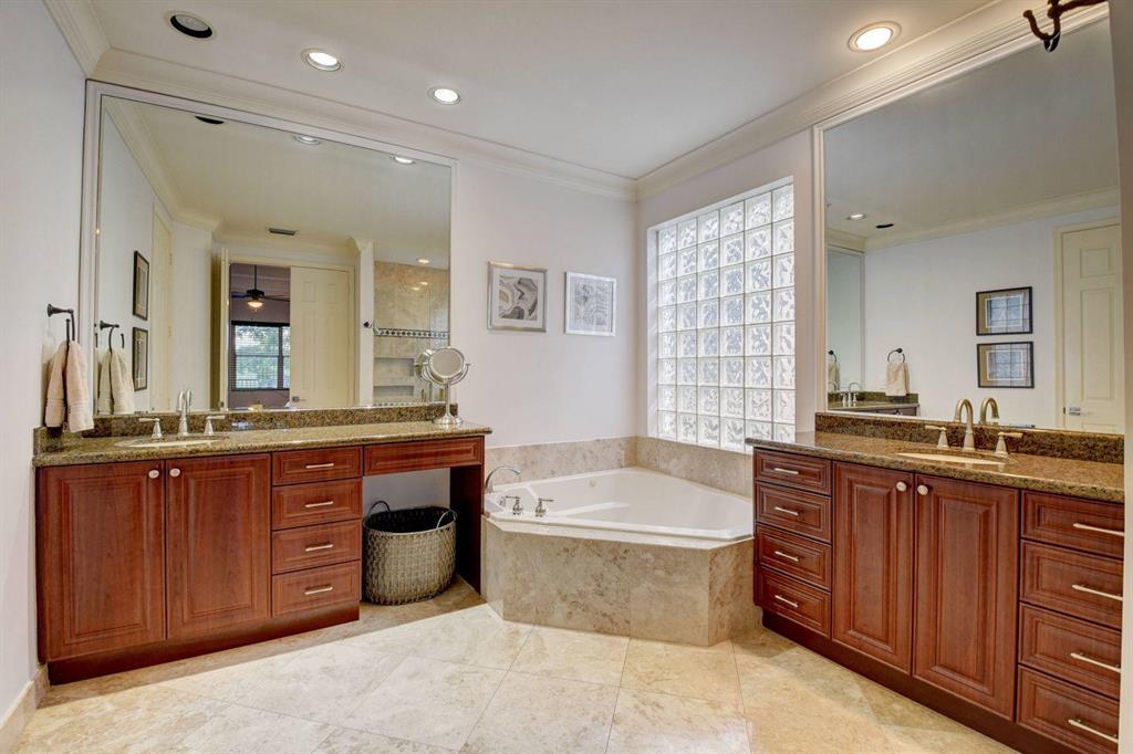 HAMILTON PLACE - Residential