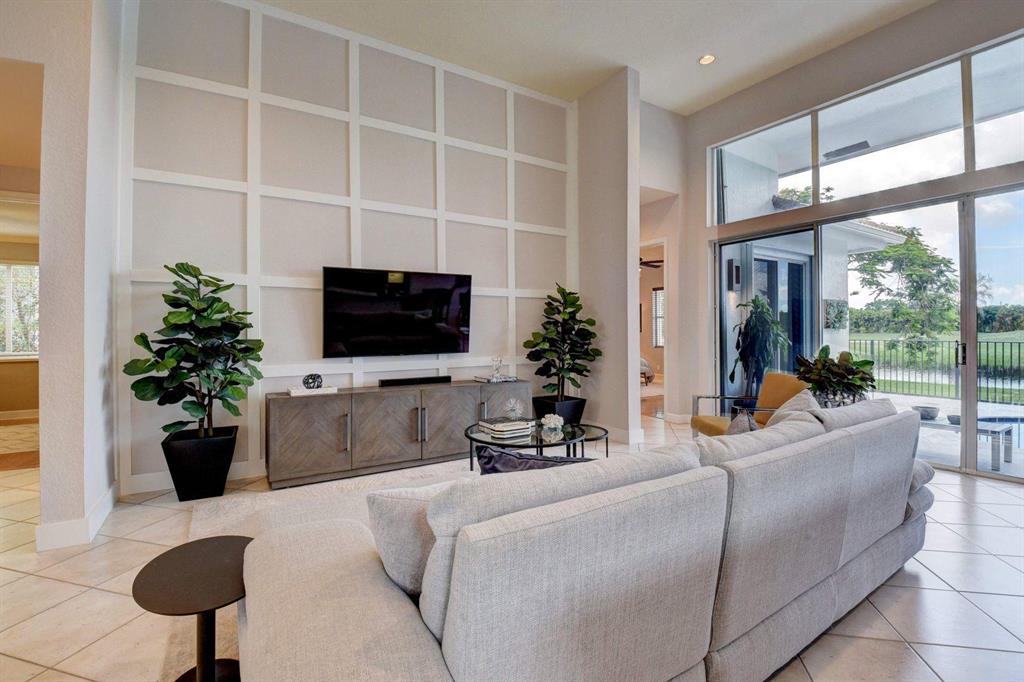 HAMILTON PLACE - Residential