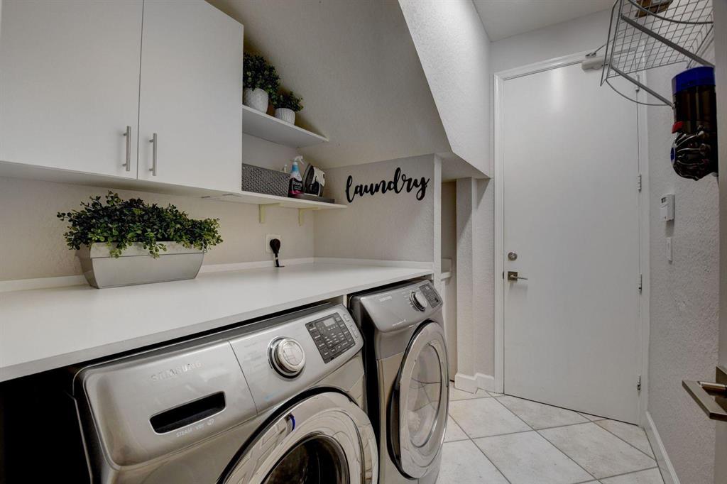 HAMILTON PLACE - Residential