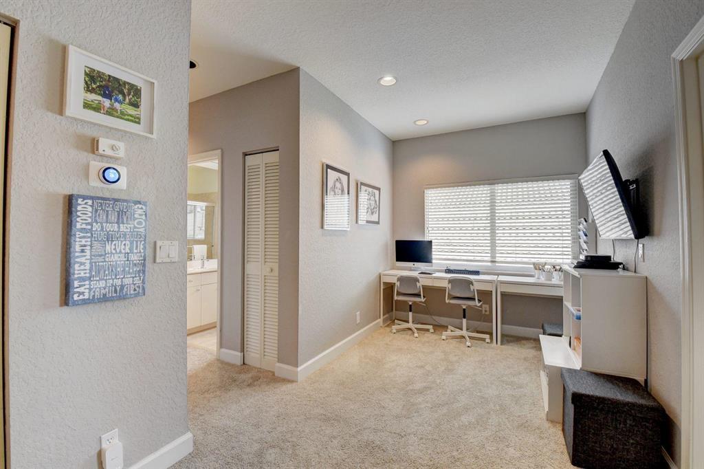 HAMILTON PLACE - Residential