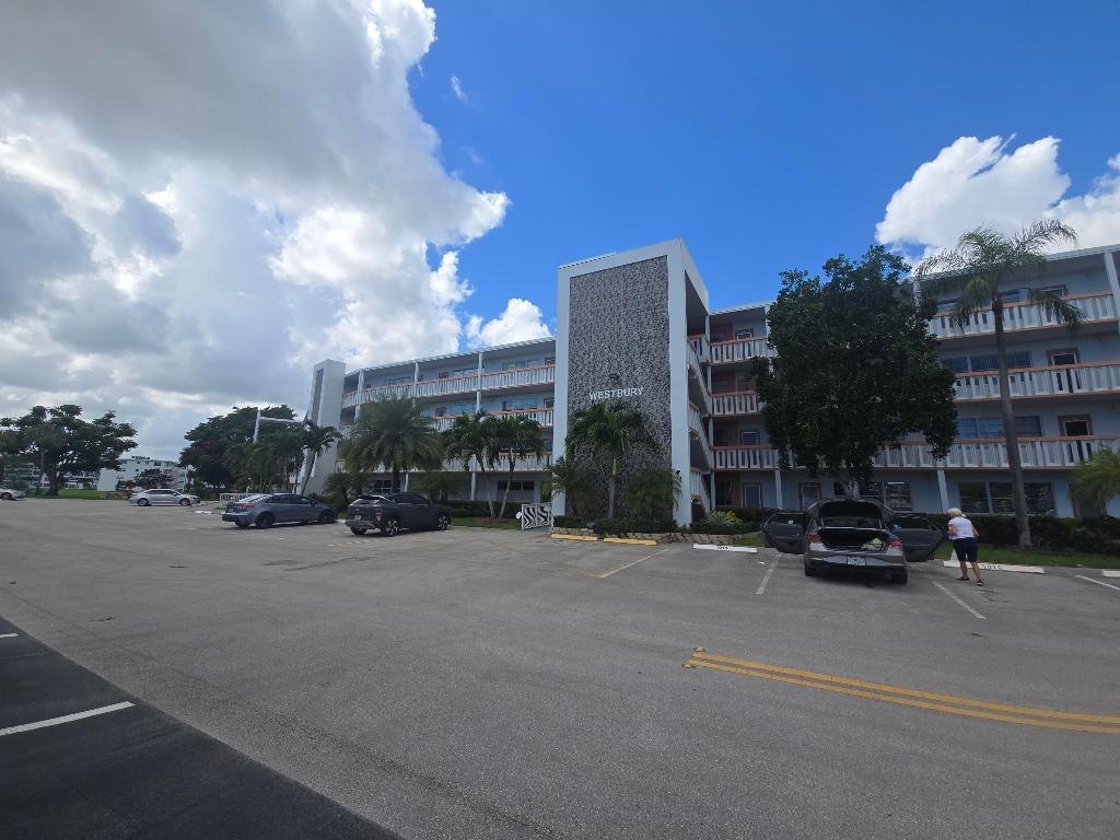 2010 Westbury F 2010