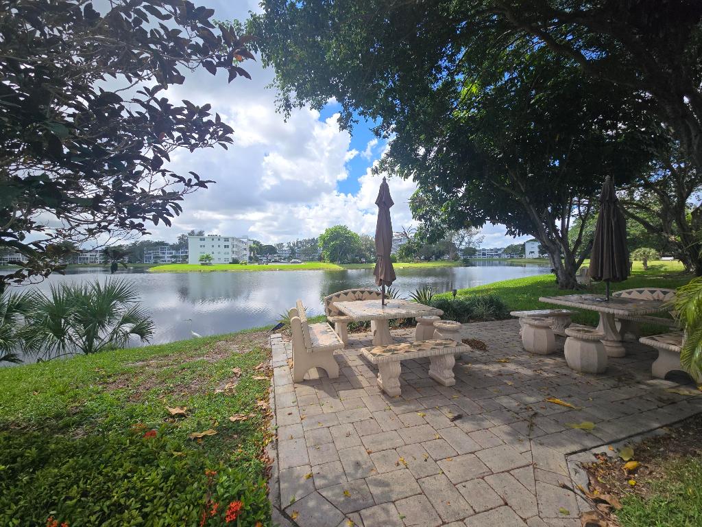 2010 Westbury F 2010