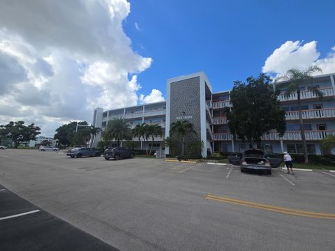2010 Westbury F 2010 Deerfield Beach FL 33442