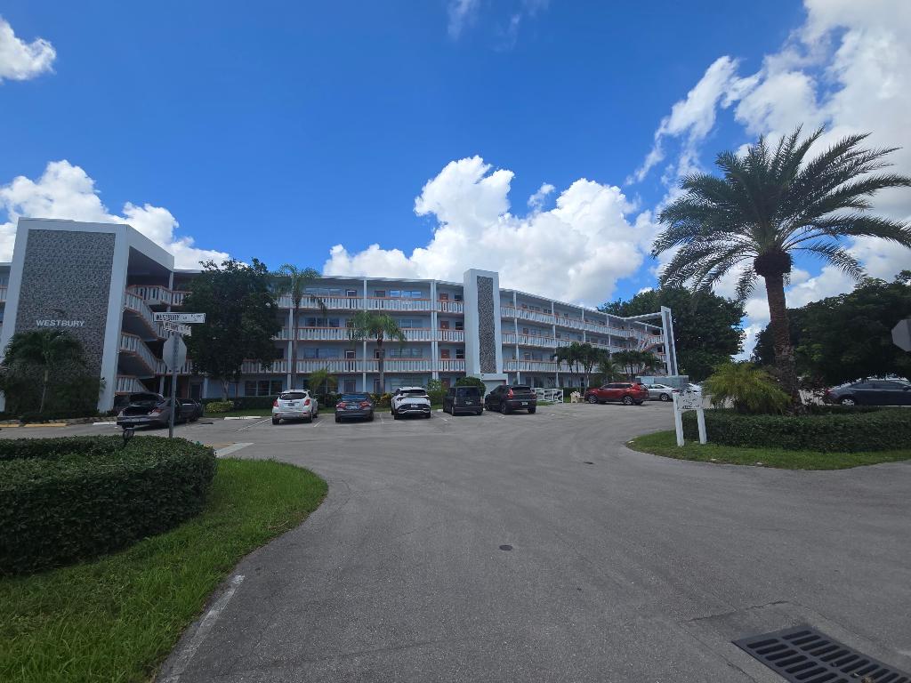 2010 Westbury F 2010