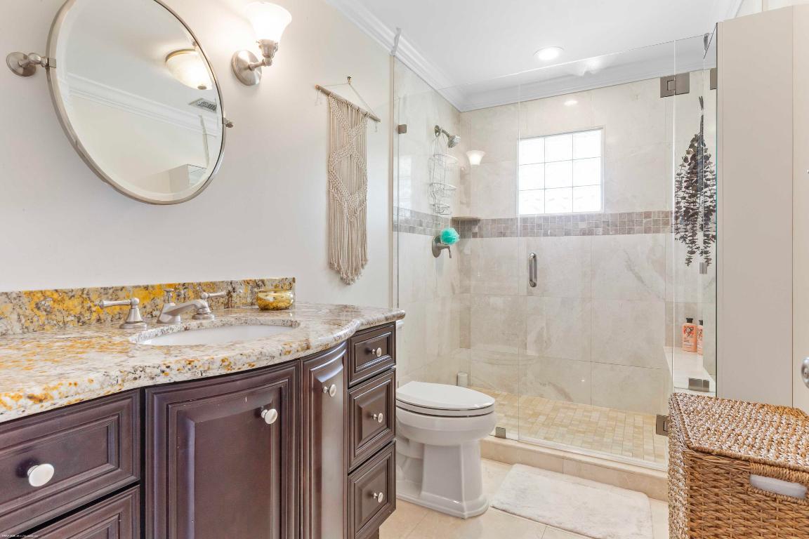 PALM BEACH POINT - Residential