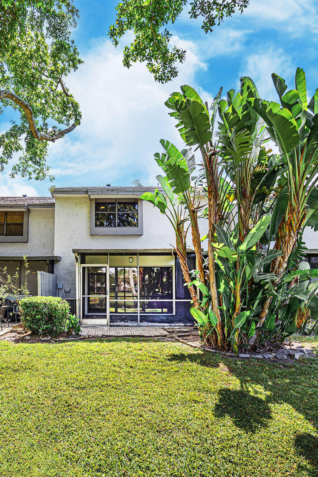 GOLDEN RAINTREE IV-B CONDO - Residential