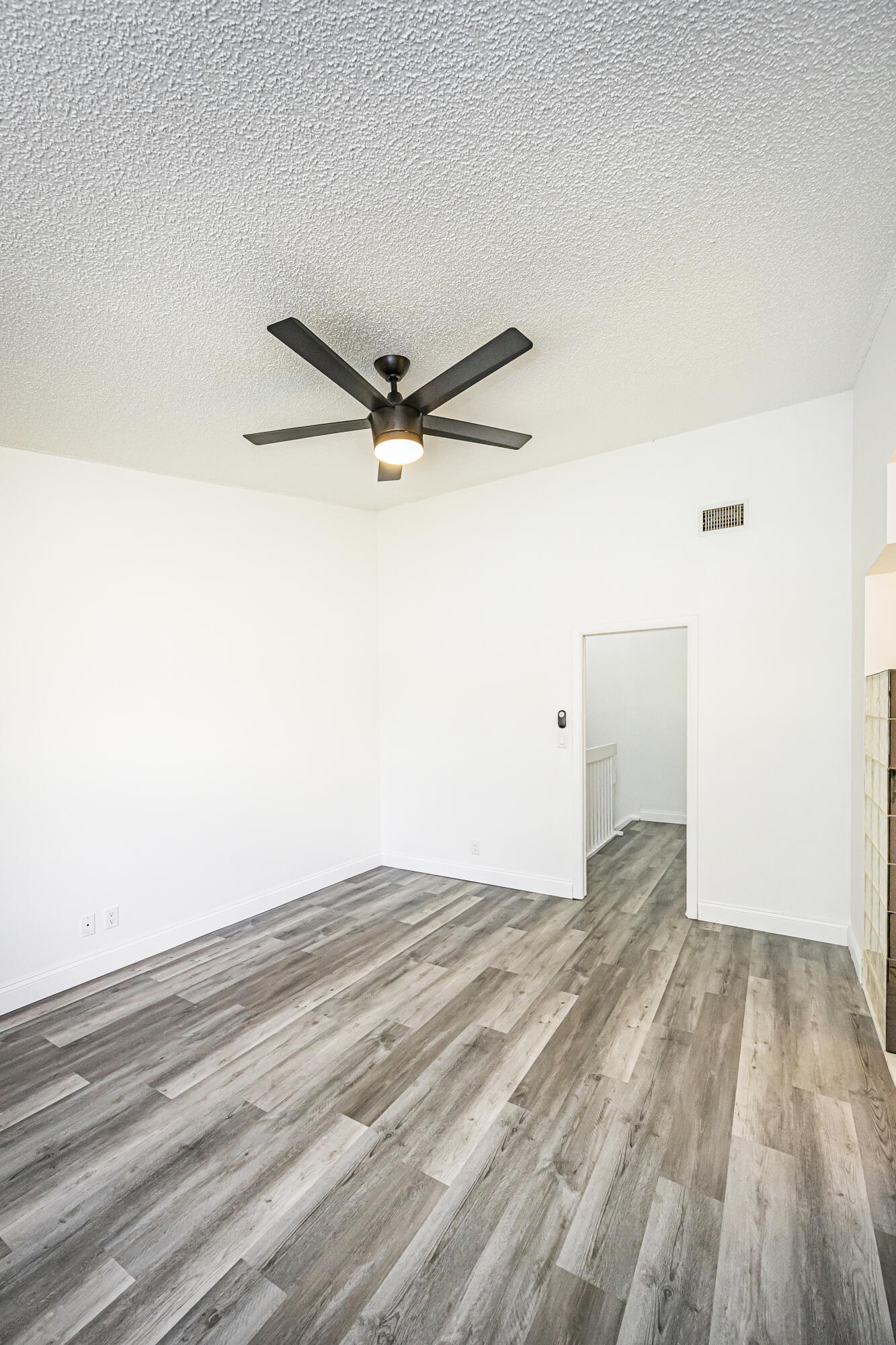 GOLDEN RAINTREE IV-B CONDO - Residential