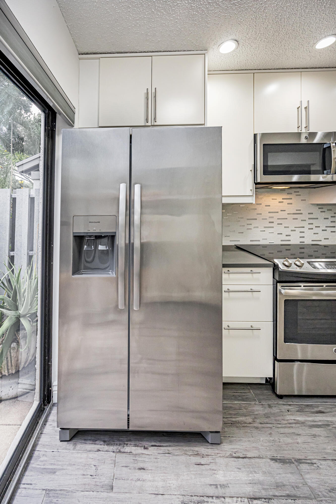 GOLDEN RAINTREE IV-B CONDO - Residential